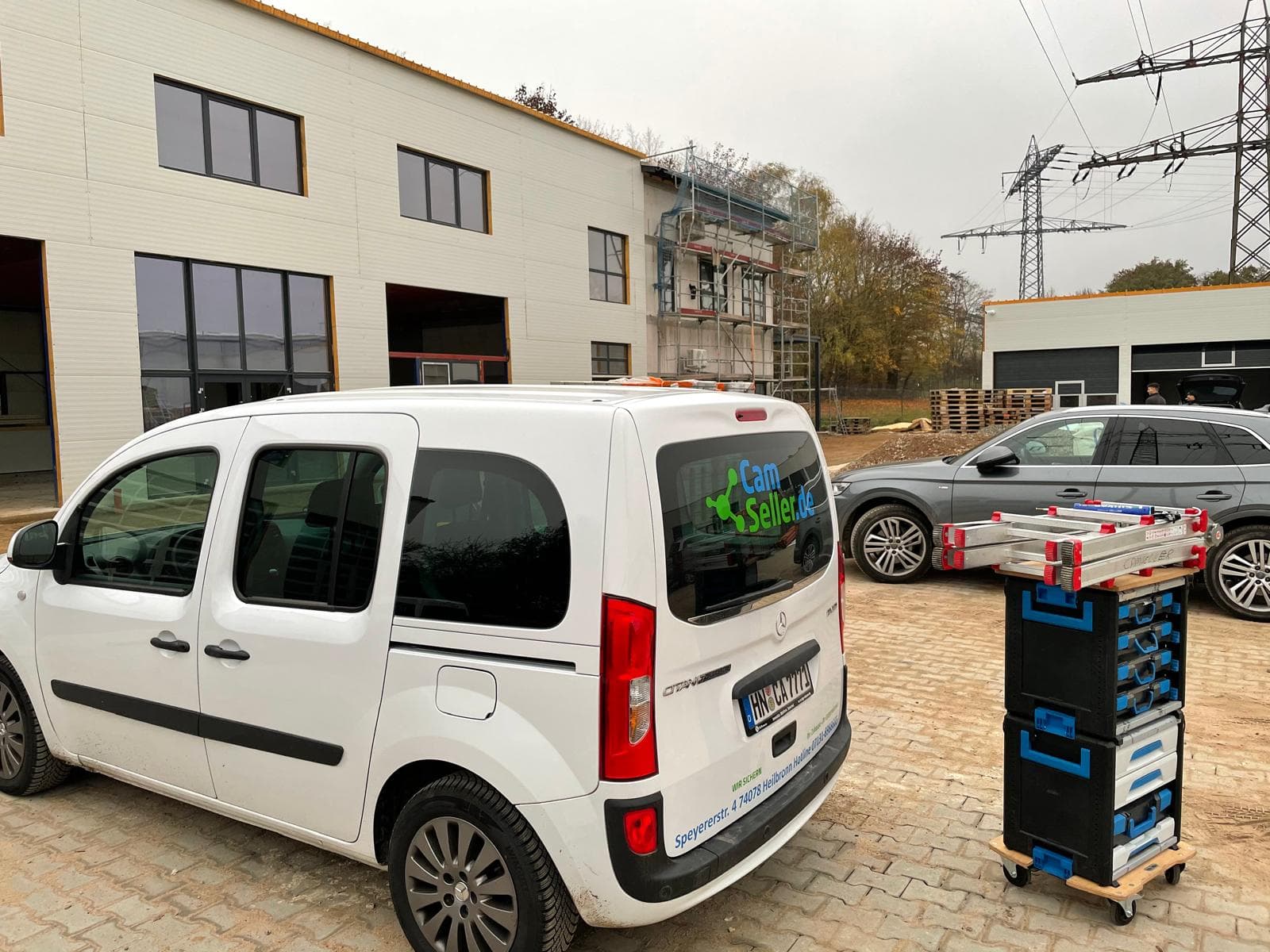 Camseller im Einsatz, Montage direkt vor Ort.